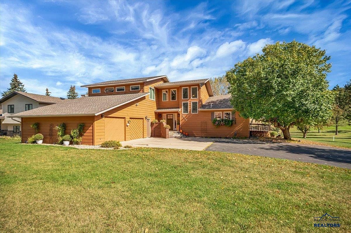 3114 Stockade Dr