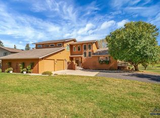 3114 Stockade Dr, Rapid City, SD 57702