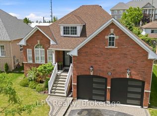 71 Laprade Sq, Clarington, ON L1C0C9
