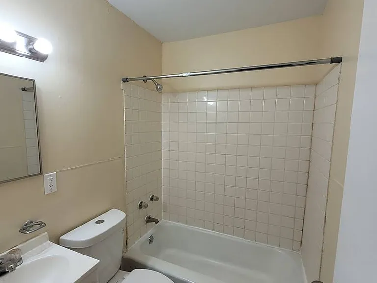 355 North Dr — Photo 5