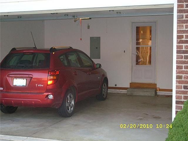 2nd image of 4260 Townhouse Dr