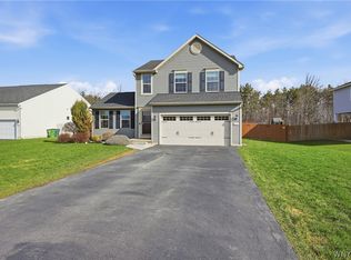 3773 Captains Way, North Tonawanda, NY 14120