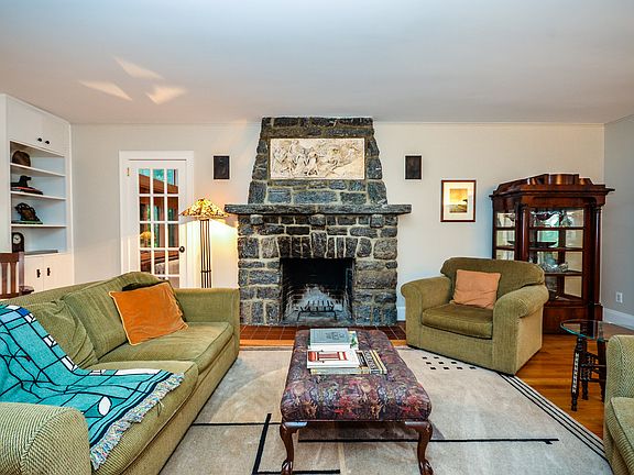 5th image of 510 Cortlandt Ave