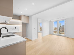 16 West St #528, Brooklyn, NY 11222