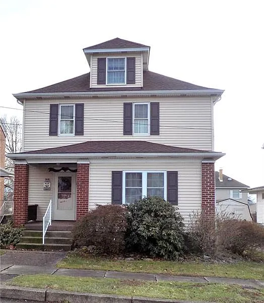 160 Nassau St photo 1