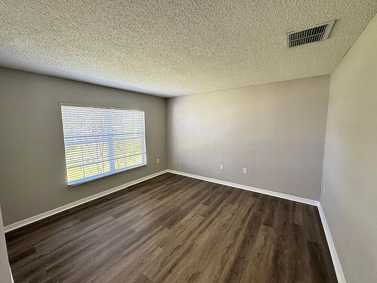 639 Bittern Ct — Photo 11