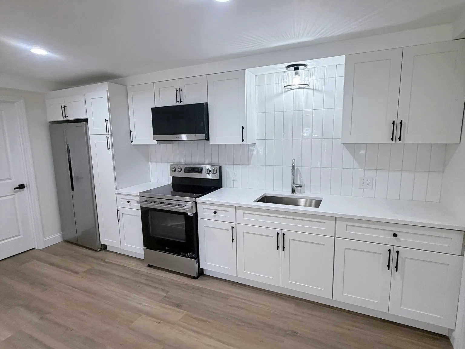2 bed, 950 sqft, $2,500 — Photo 4