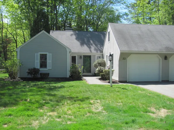22 Oakwood Lane #22, Kennebunk, ME 04043