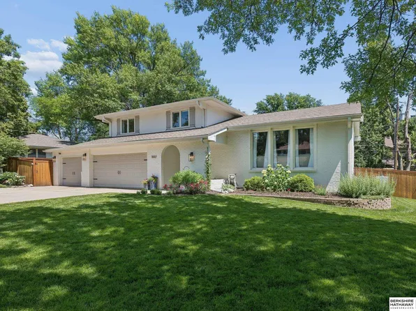1007 S 218th St, Elkhorn, NE 68022
