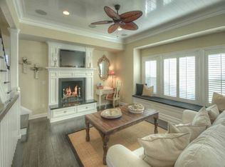 327 Marguerite Ave, Newport Beach, CA 92625