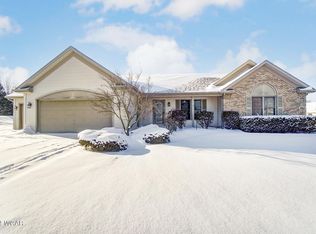 2009 Augusta Dr, Lima, OH 45805