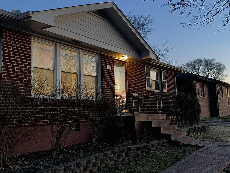 530 Annex Ave — Photo 18