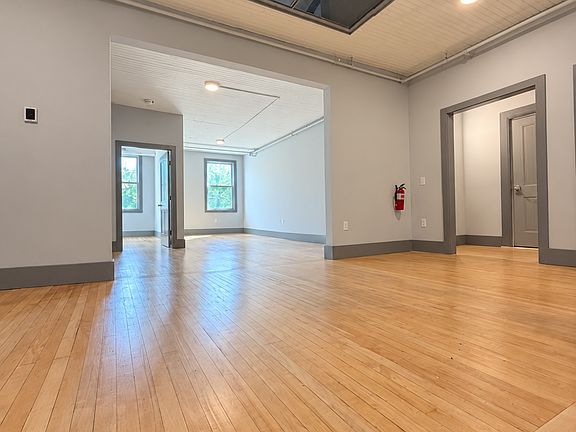 4th image of 54 N Main St #201