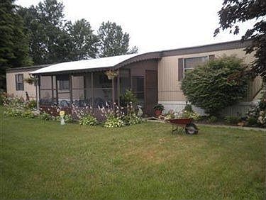 1st image of 21 Sycamore Dr