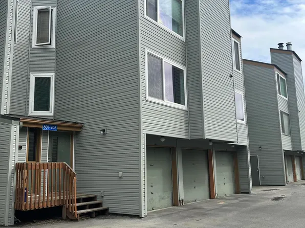 802 Wildrose Ct, Anchorage, AK 99518
