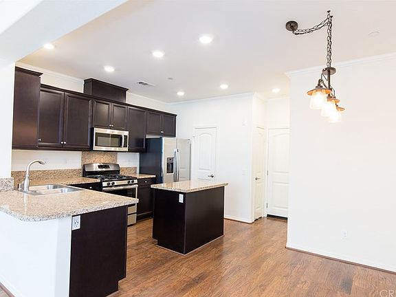 3rd image of 28803 Calle De La Paz Dr