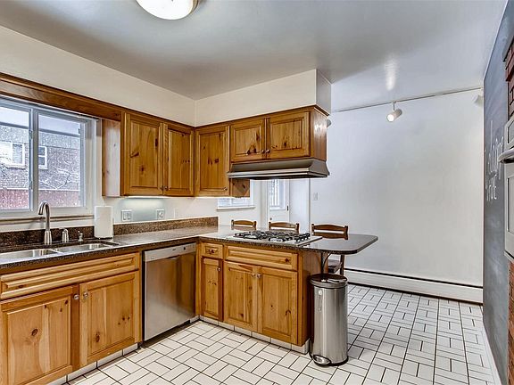 5th image of 2900 E Bates Ave