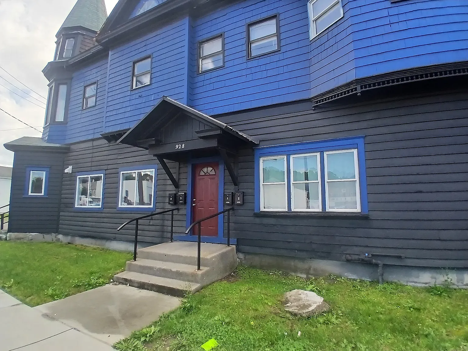 2 bed, 540 sqft, $1,250 — Photo 1