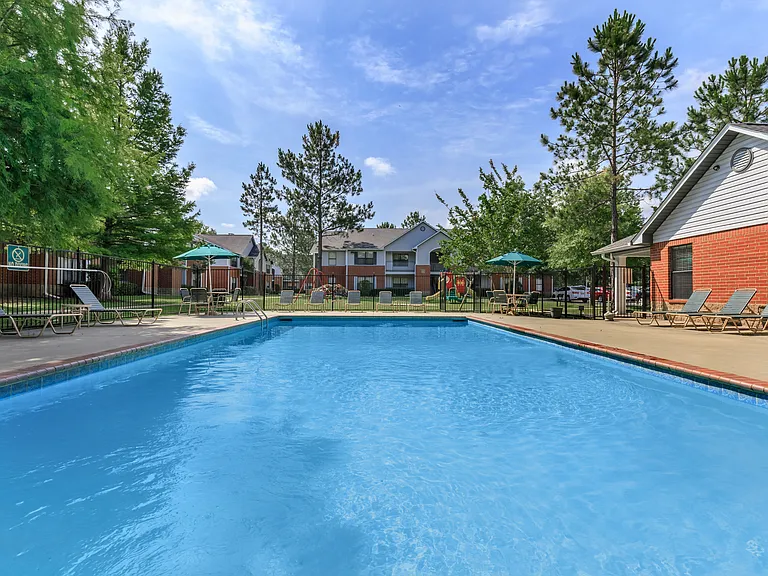 100 Chapelridge Dr — Photo 14