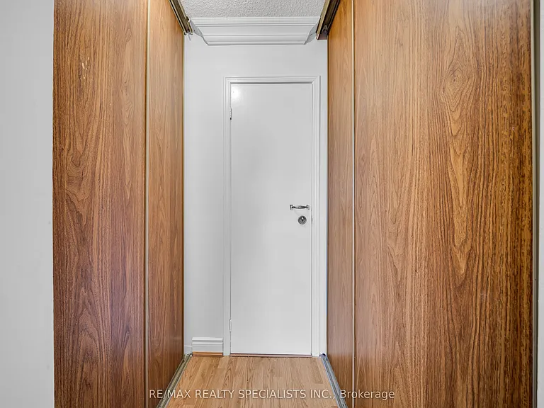 883 Thistle Down Cir — Photo 19