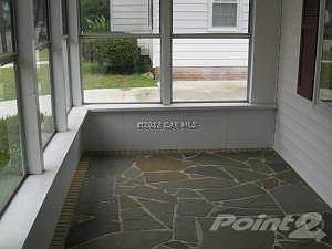 05 Enclosed Front Porch