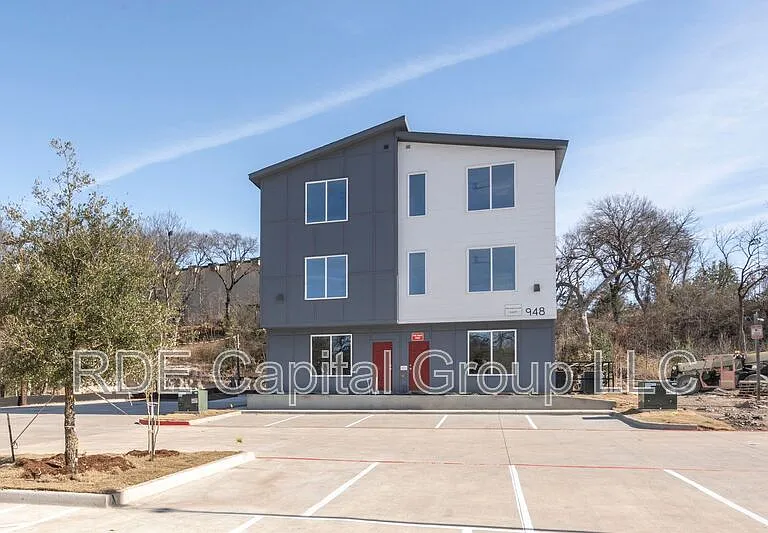 948 Corinth Street Rd #3 — Photo 61