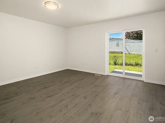4th image of 513 4th Street