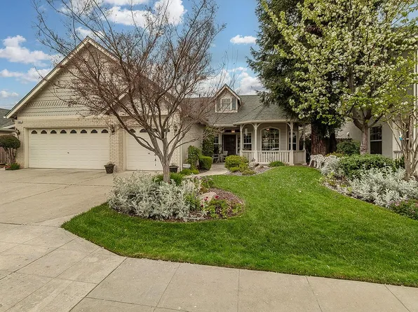 2567 E Lester Ave, Fresno, CA 93720