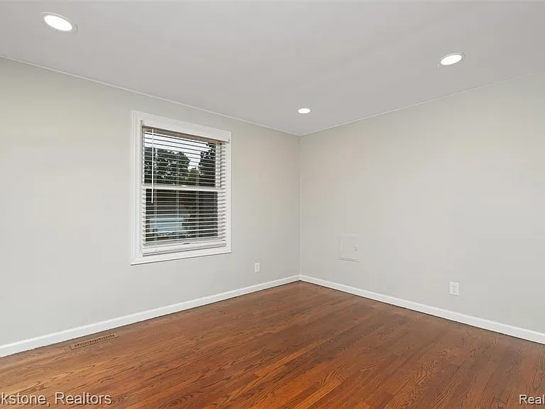 2784 Aldgate Dr — Photo 29