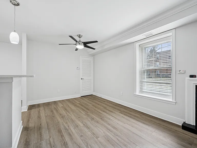 Meadowbrook Apartments — Photo 1