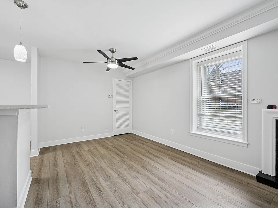 Meadowbrook Apartments