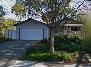 1306 L St, Davis, CA 95616