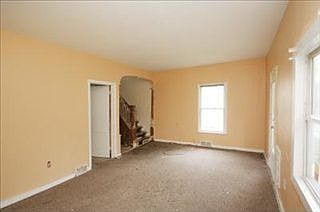 2nd image of 152 Meachem Ave