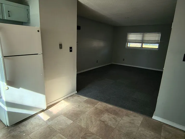 8201 Spring Valley Rd — Photo 24