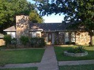 222 Glen Canyon Dr, Garland, TX 75040