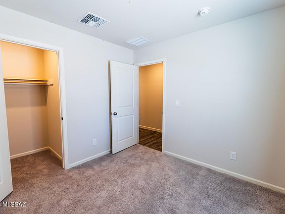 5th image of 411 S Juniper St