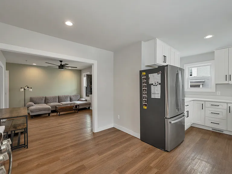 43 Franklin St — Photo 13