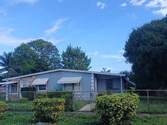 2nd image of 3411 NW 5th Ct