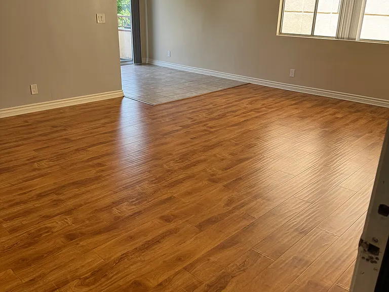 1040 N Laurel Ave #5 — Photo 5