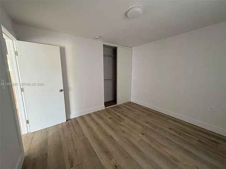 1300 NE 110th St #8 — Photo 13