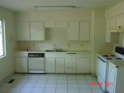 4th image of 5040 E Carmen Ave