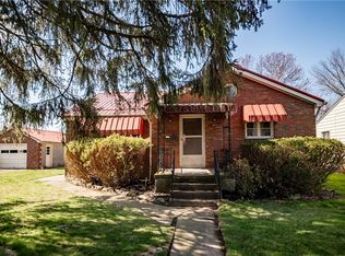 2010 Carolyn St, Farrell, PA 16121