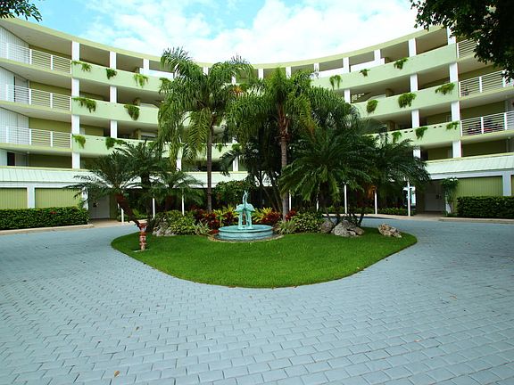 3rd image of 1515 Sombrero Blvd #3C