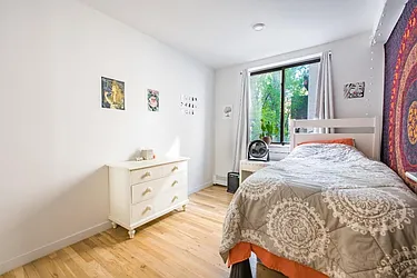 Rented by Living New York