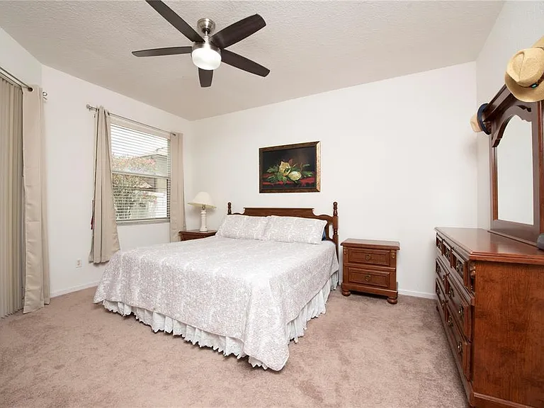 2920 Willow Creek Ln — Photo 73