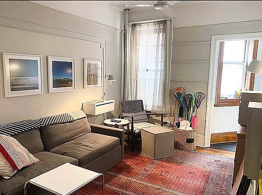 2nd image of 440 15th St APT 3