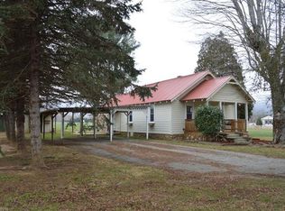 200 Lake Logan Rd, Canton, NC 28716