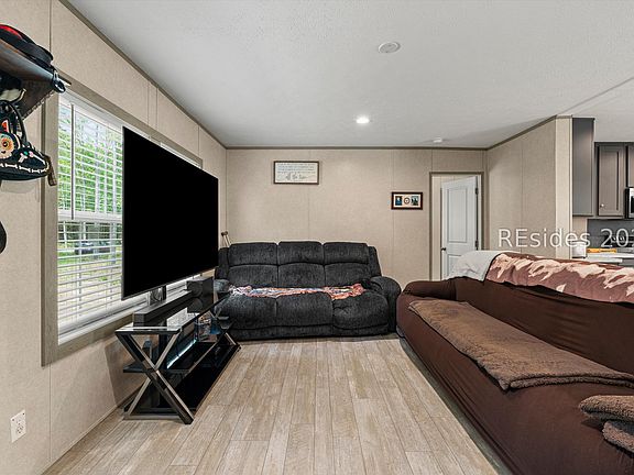 4th image of 48 Community Center Rd