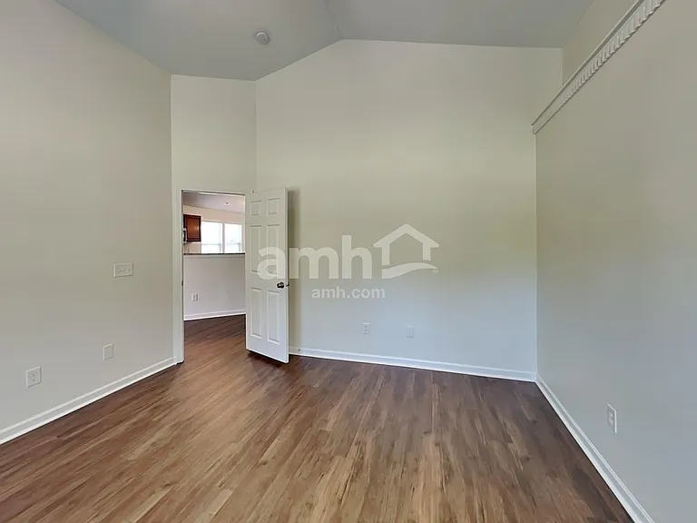 327 Haystack Ave — Photo 8