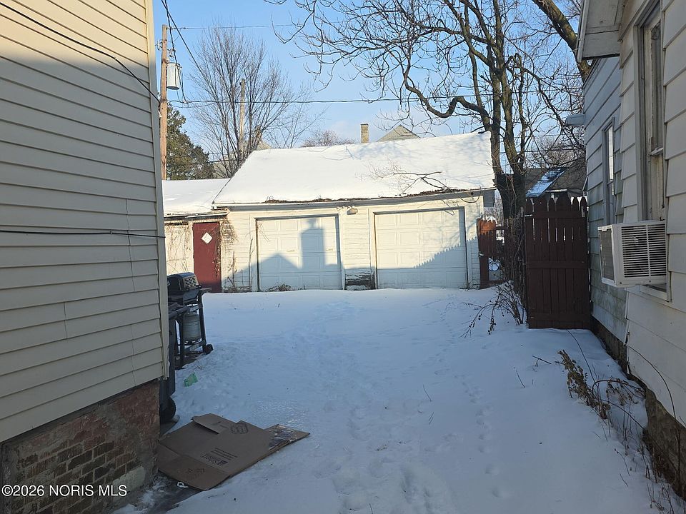 2nd image of 427 Walden Ave